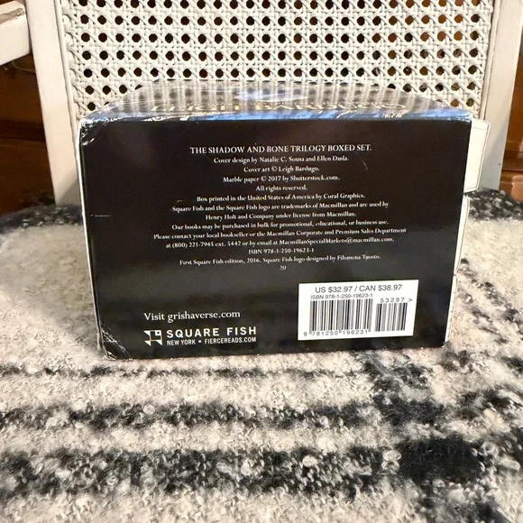 Grishaverse Book Trilogy Set in Paperback by Leigh Bardugo - Picture 6 of 12